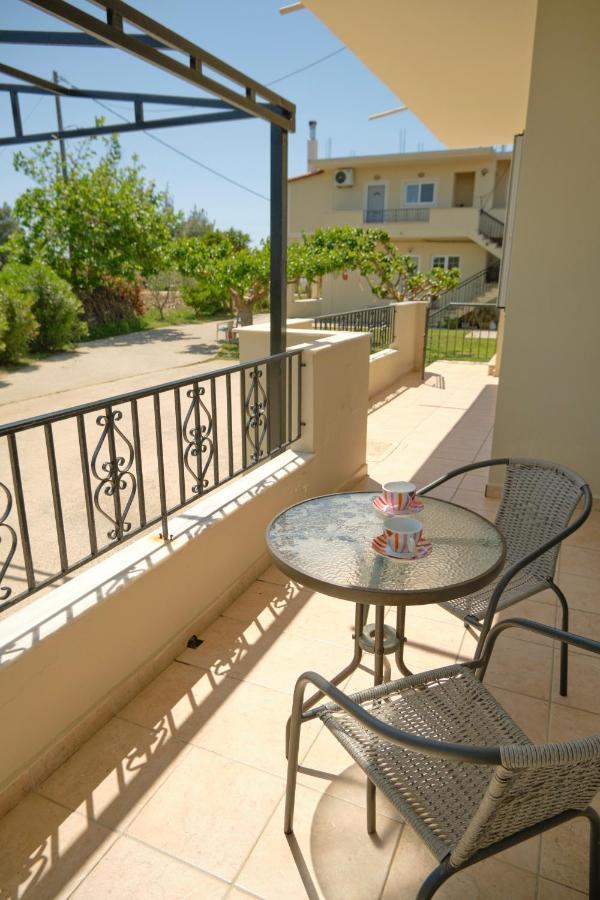 Morfis Getaway Apartment Kalpaki  Ngoại thất bức ảnh